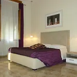 Home 16 Relais